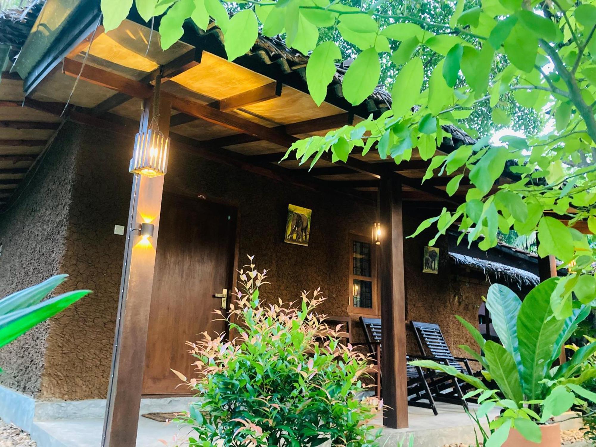 Green Paradise Cottage Udawalawa Udawalawe Exterior photo